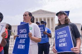 Supreme Court Blocks Biden Student Loan Forgiveness - Washington