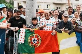 Ambiance in Bilbao, before the first stage of the Tour de France