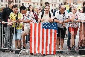 Ambiance in Bilbao, before the first stage of the Tour de France