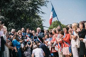 March In Support Of Mayor Vincent Jeanbrun - L'Hay-les-Roses