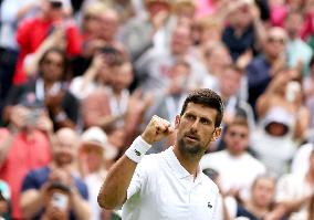 (SP)BRITAIN-LONDON-TENNIS-WIMBLEDON-DAY 1