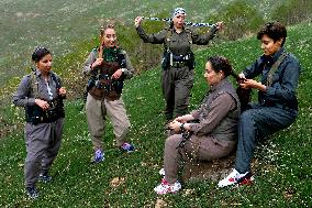 Iranian Women Guerrilla - Iraq