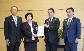Ex-Japan abductee to N. Korea meets PM Kishida