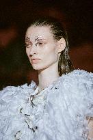 PFW - Yuima Nakazato Runway