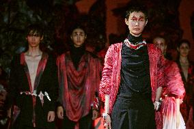 PFW - Yuima Nakazato Runway