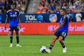 FC Cincinnati v New England Revolution - Major League Soccer