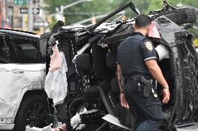 2 Dead, 4 Injured In Manhattan New York Crash