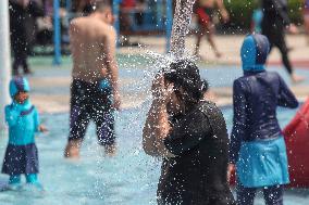 Daily Life In Indonesia
