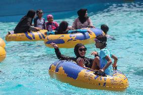 Daily Life In Indonesia