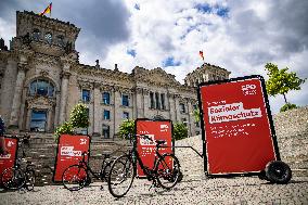 Last Plenary Session Week Before Summer Pause In Bundestag