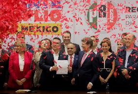 Registration Of Candidate For The Leadership Of The Frente Amplio Por México (Broad Front For Mexico)