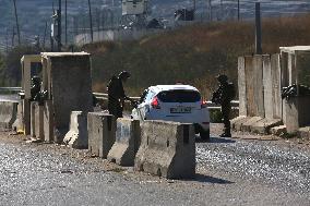 MIDEAST-NABLUS-CHECKPOINT