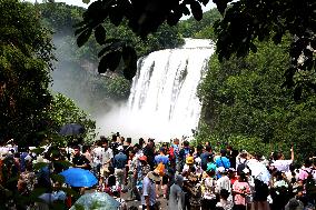 Huangguoshu Waterfall in Anshun