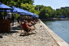 Anne Hidalgo Opens Paris Plages 2023