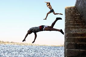 EGYPT-QALYUBIA-DAILY LIFE-HOT WEATHER