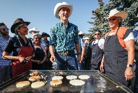 PM Trudeau Cooks Pancakes At Calgary Stampede - Canada