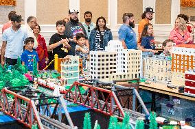 U.S.-TEXAS-SUGAR LAND-LEGO-BRICK RODEO