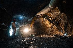 Super Large Lead-zinc Deposit In Bijie
