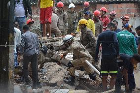 BRAZIL-RECIFE-BUILDING COLLAPSE-RESCUE