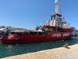 Open Arms Rescue Ship With 299 Migrants In Brindisi