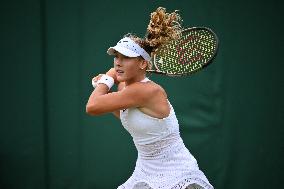 16-Year-Old Qualifier Andreeva Into Wimbledon Last 16