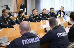 Ukrainian police train in Japan