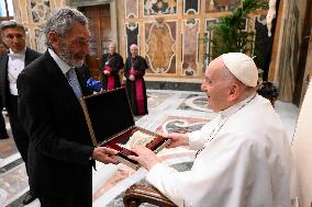 Pope Francis Receives RC Celta de Vigo Football Team - Vatican