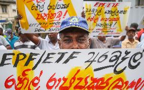 Port Authority Employees Are Protest Against The Current Government In Colombo