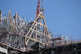 First truss delivered to Notre Dame by a barge cruises along the Seine - Paris