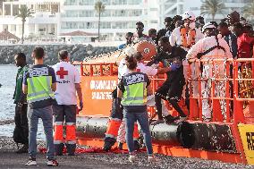 Maritime Safety Boat With 200 Migrants Arrives In Gran Canaria