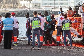 Maritime Safety Boat With 200 Migrants Arrives In Gran Canaria