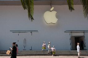 Apple Store Under Renovation in Shanghai