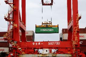 China Total Import And Export Value of Goods Trade Growth