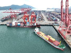 China Total Import And Export Value of Goods Trade Growth