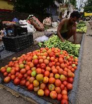 INDIA-ASSAM-GUWAHATI-TOMATOES