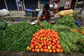 INDIA-ASSAM-GUWAHATI-TOMATOES