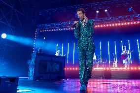 Mika Performs - Italy