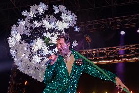 Mika Performs - Italy