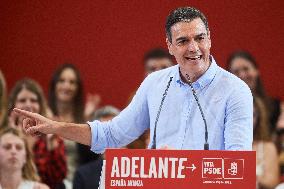 Sanchez Holds PSOE Campaign Event - Santander