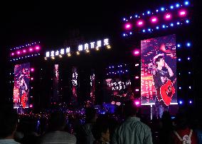 Male singer Chen Chusheng Sings at the 2023 Baili Qingzao Music Festival in Yichang