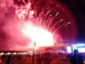 Male singer Chen Chusheng Sings at the 2023 Baili Qingzao Music Festival in Yichang