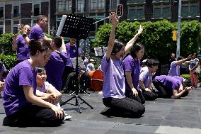 The Korean Milal Missionary Choir Visits Mexico City