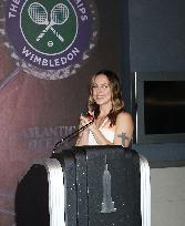 Melanie C Visits The Empire State Building - NY