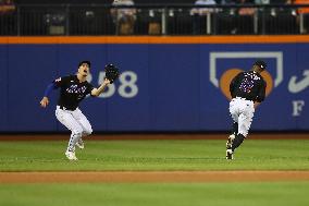 Los Angeles Dodgers v New York Mets