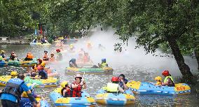 Tourists Experience River Rafting in Huai'an