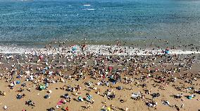 Tourists Escape The Summer Heat in Zhoushan