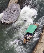 Kyoto river tour resumes after fatal boat accident