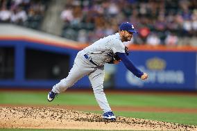 Los Angeles Dodgers v New York Mets