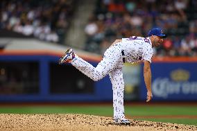 Los Angeles Dodgers v New York Mets