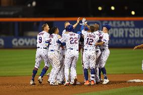 Los Angeles Dodgers v New York Mets